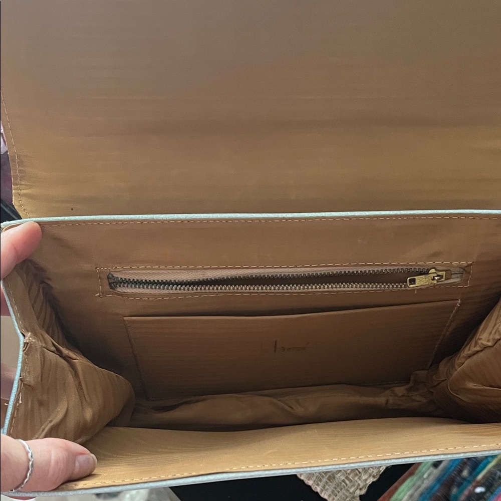 Vintage inspired Pastel Green hand bag - Picture 7 of 7